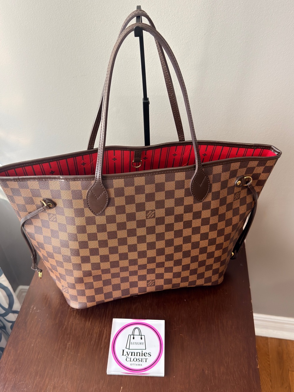 Authentic LOUIS VUITTON Neverfull MM size in Damier Ebene - Picture 5 of 16